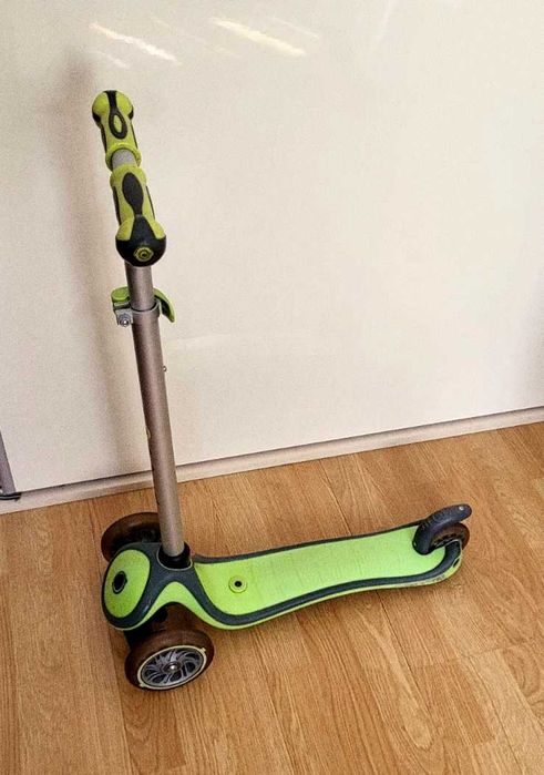 Trotineta 5 in 1 Globber cu lumini