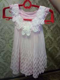 Нежно-розовое шифоновое плиссированное платье на девочку