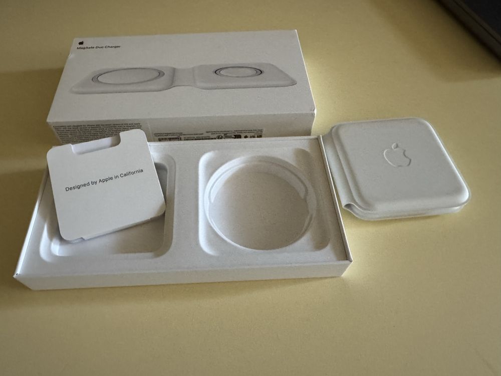 MagSafe duo charger станция Оригинална