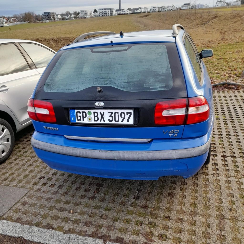 Лек автомобил Volvo