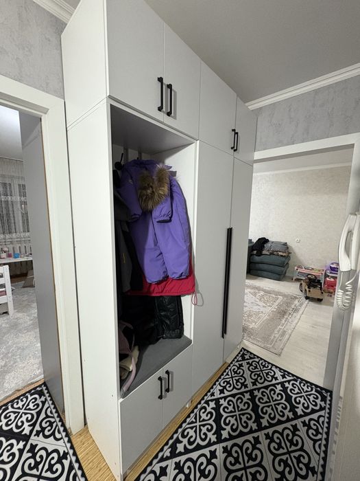 Продам шкаф для прихожей