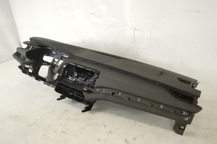 Оригинален Таблан с Изхвръкнал Airbag Шкода / Skoda Oktavia 4 Оригинал