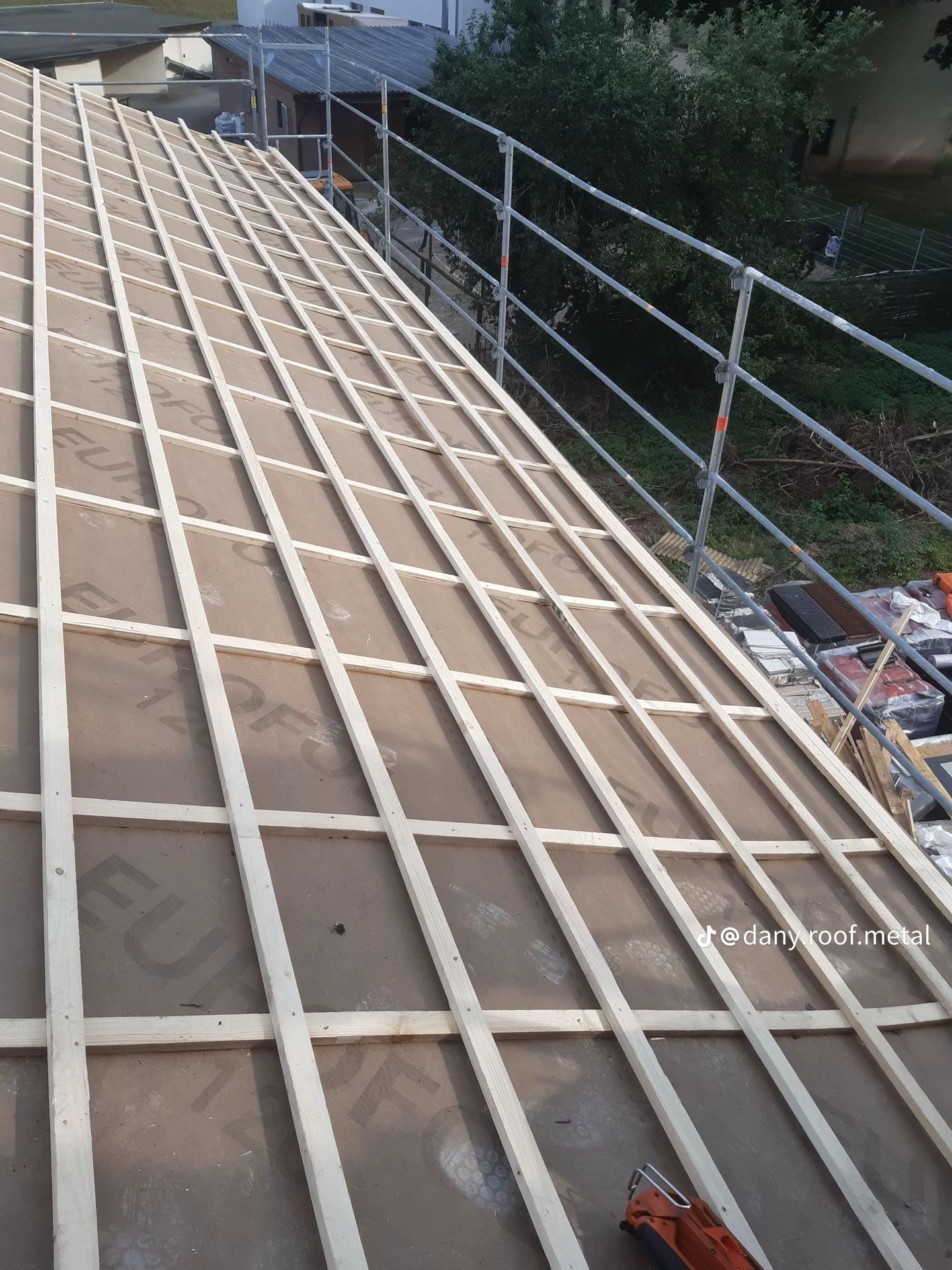 Reparații Acoperișuri firmă de Acoperișuri  construcții  mansardări