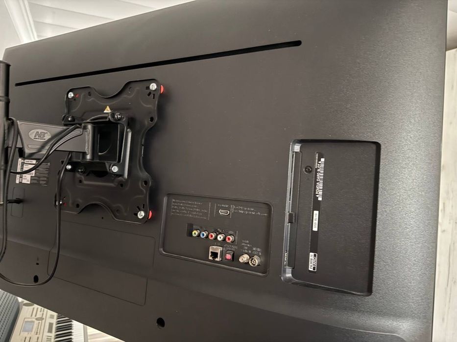 LG LM57 43'' FHD телевизор