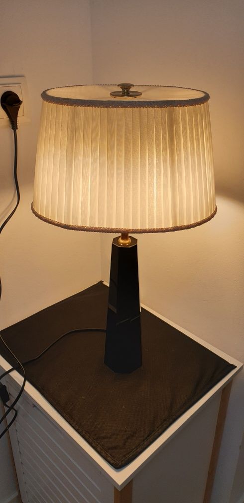 Lampa veioza vintage colectie marmura alama Anglia 1970