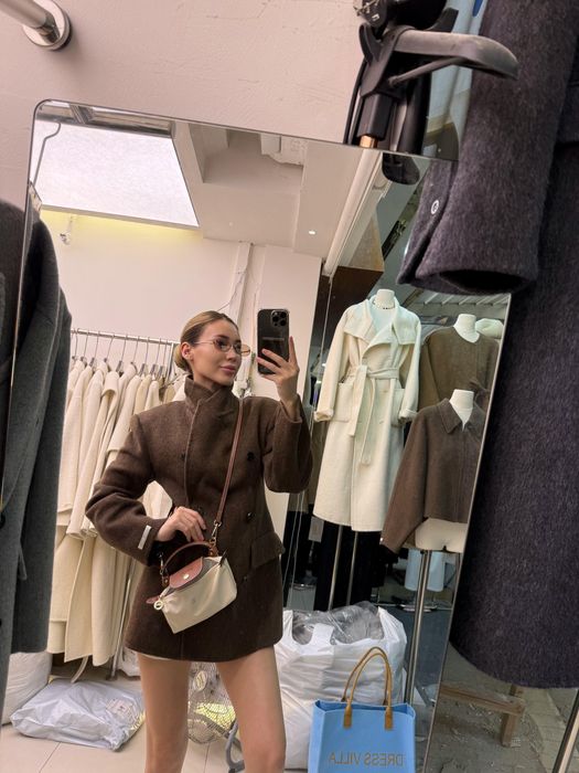 Пальто Коричневое новый срочно продаю пишите кому реально нужно!!!