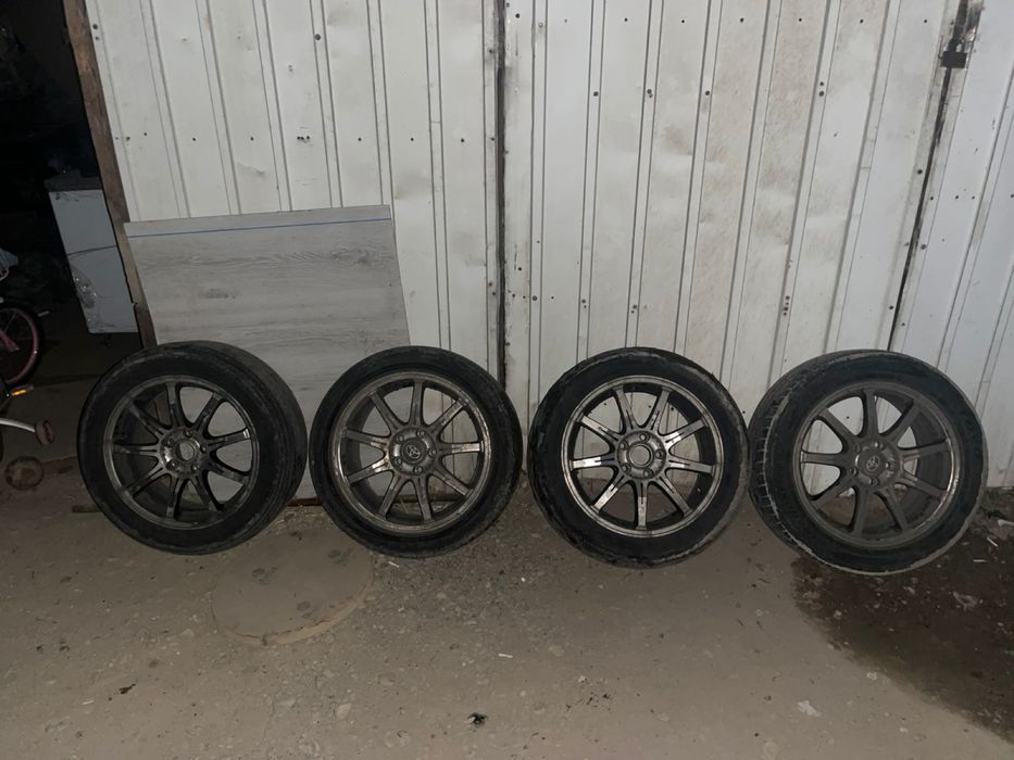 Сатылады !!! Продаётся диски 5х114.3 в подарок летные шины !!! срочно.