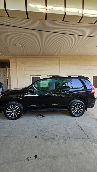 Land ceuiser prado 150