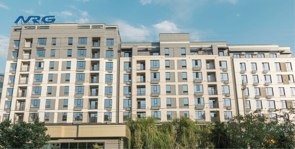 Квартира 3х команатная в Красу-6,1 этаж 93.38 кв, кадастр есть.