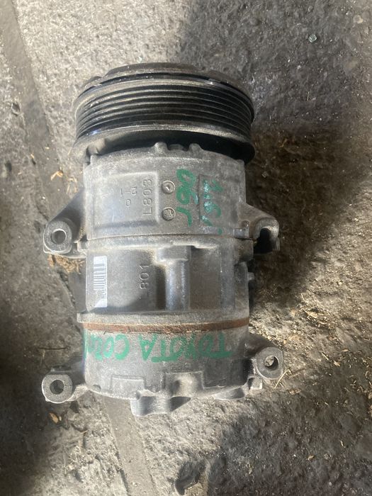 Toyota corolla verso 1.6i 2006 година Компресор Климатик