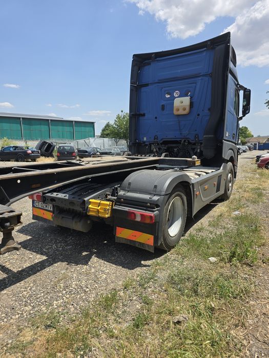 Vând Mercedes actros mp4 1845 e 6 standard!!!