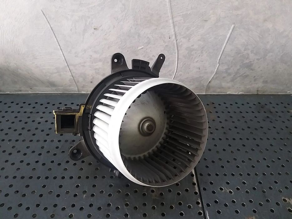 Aeroterma ventilator habitaclu peugeot 3008 2 ejv00001