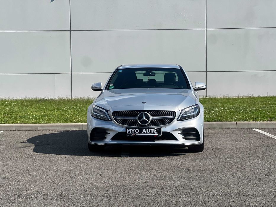 Mercedes Benz C200d / AMG Line / Cockpit / Automata / Facelift