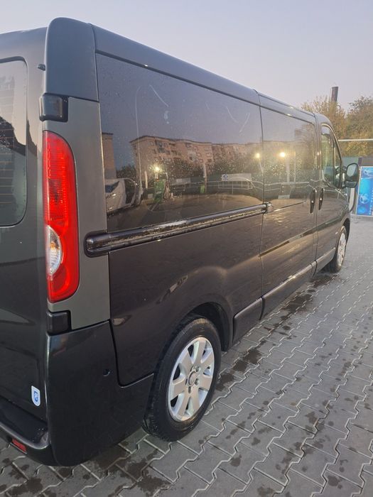 Vand Opel Vivaro 2.5 Tdi