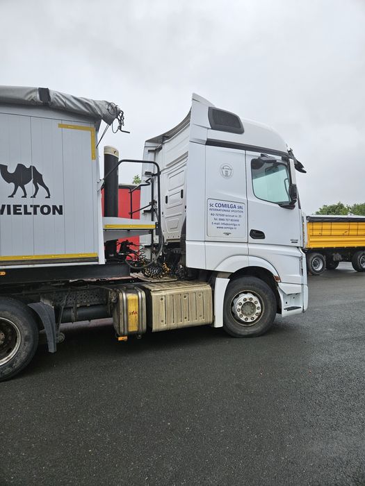 Autotractor Mercedes-Benz