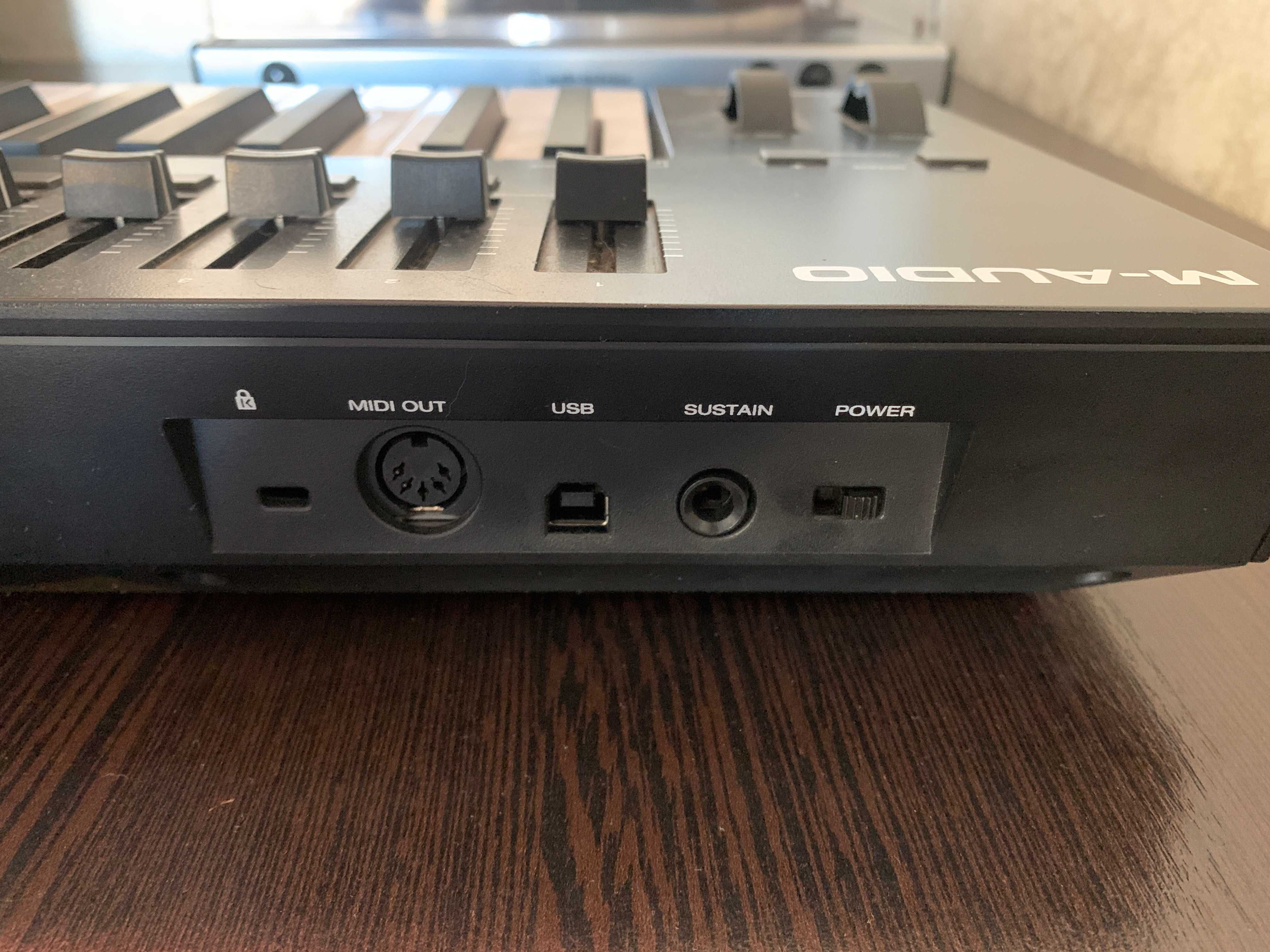 M-Audio Oxygen Pro 49 MIDI-клавиатура секвенсер
