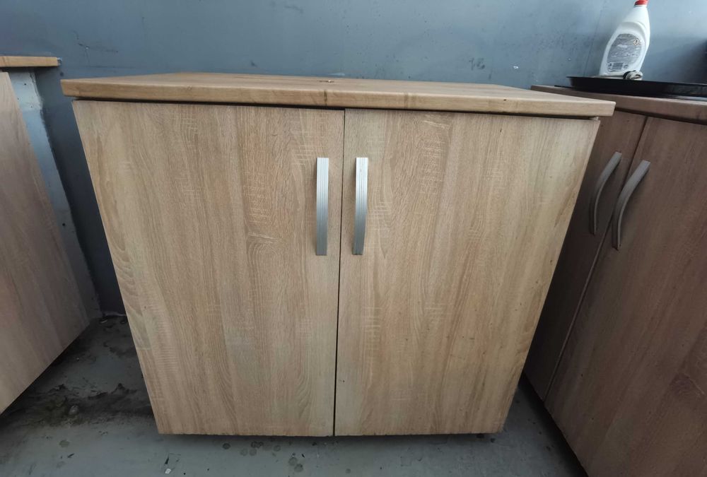 Mobilier bar, rafturi bar