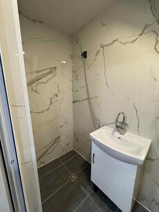 Дава се под наем Едностаен апартамент в София, Център - 20 кв.м за 432.99 € - Снимка #3