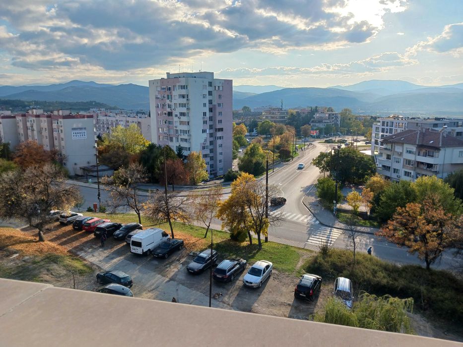 Двустаен апартамент в кв. "Еленово 1"