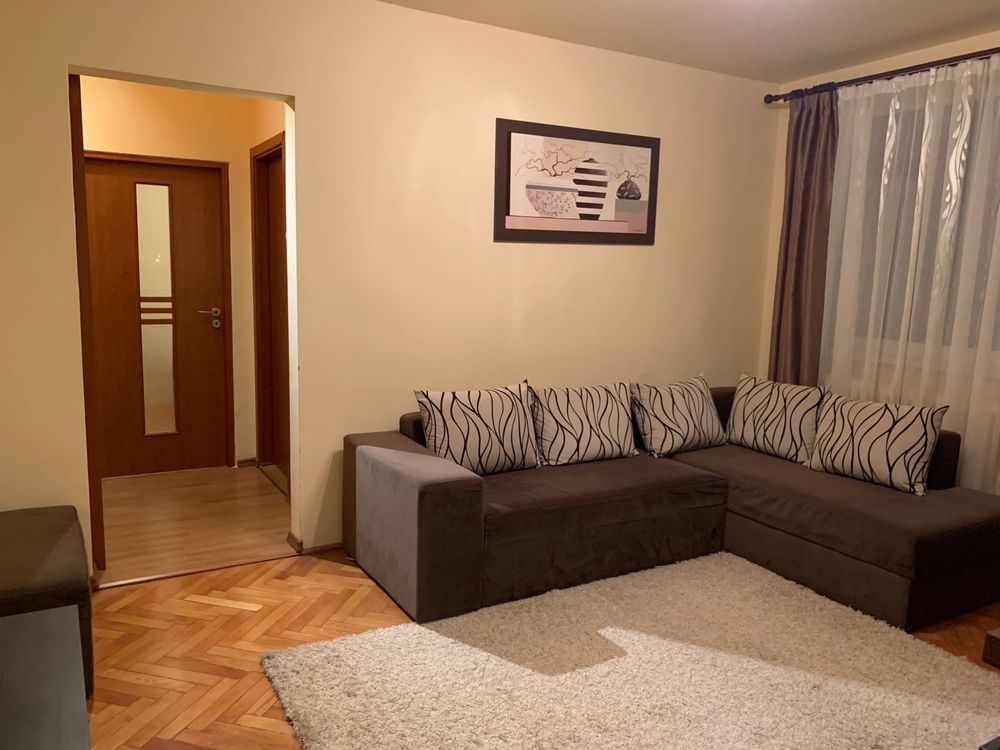 Apartament 2 camere, centru-Campia Turzii