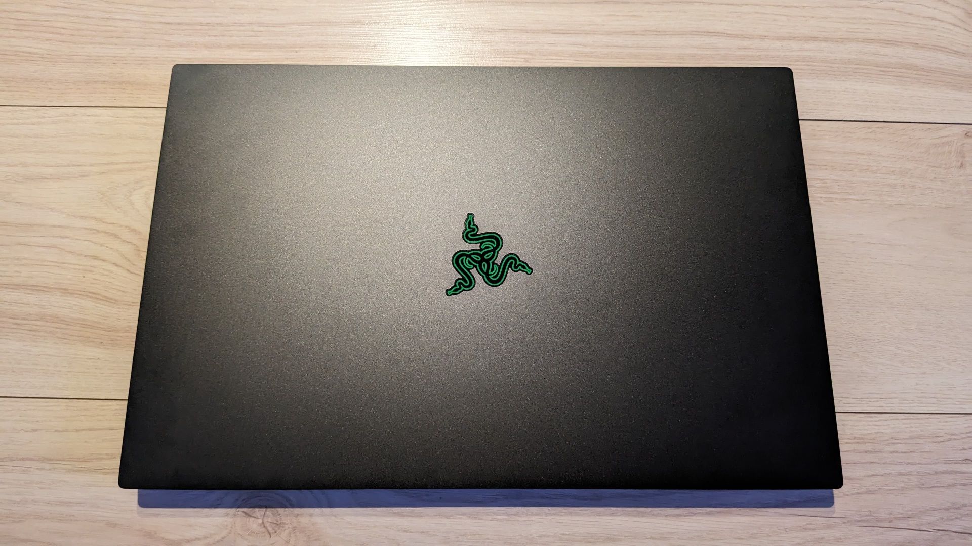 Razer Blade Pro 17 RTX 3080 360Hz 32gb RAM
2021 impecabil fullbox.
Int