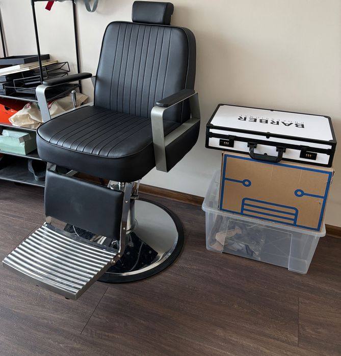 Бръснарски стол НОВ