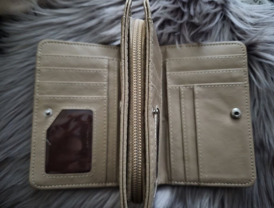 Дамско портмоне /ново/