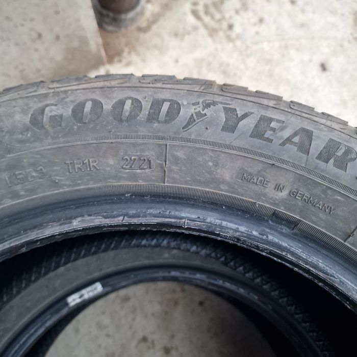 Anvelope iarna GoodYear 215 55 r16