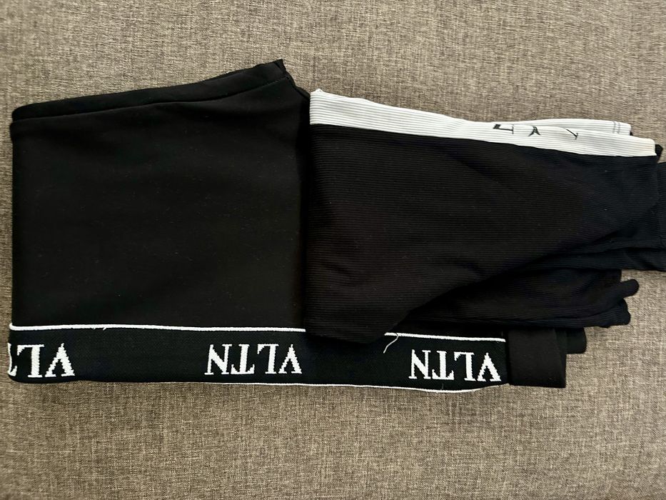 Дамски спортен комплект