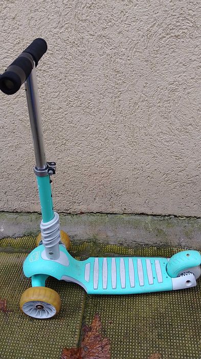 Тротинетка , велосипеди .