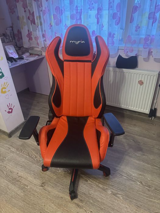 Scaun de gaming