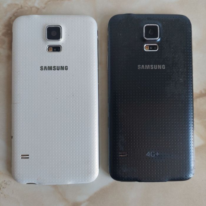 Vând două Samsung Galaxy S5 pe [alb] și pe [negru] [poze reale]