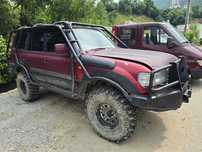 Dezmembrez toyota land cruiser j80
