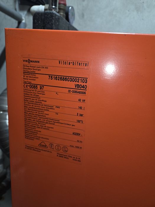 Vând centrala termica combustibil lichid / ulei ars / clu / motorina