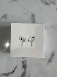 Airpods 1 поколения