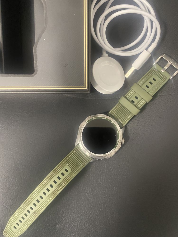Смарт часовник huawei gt 4