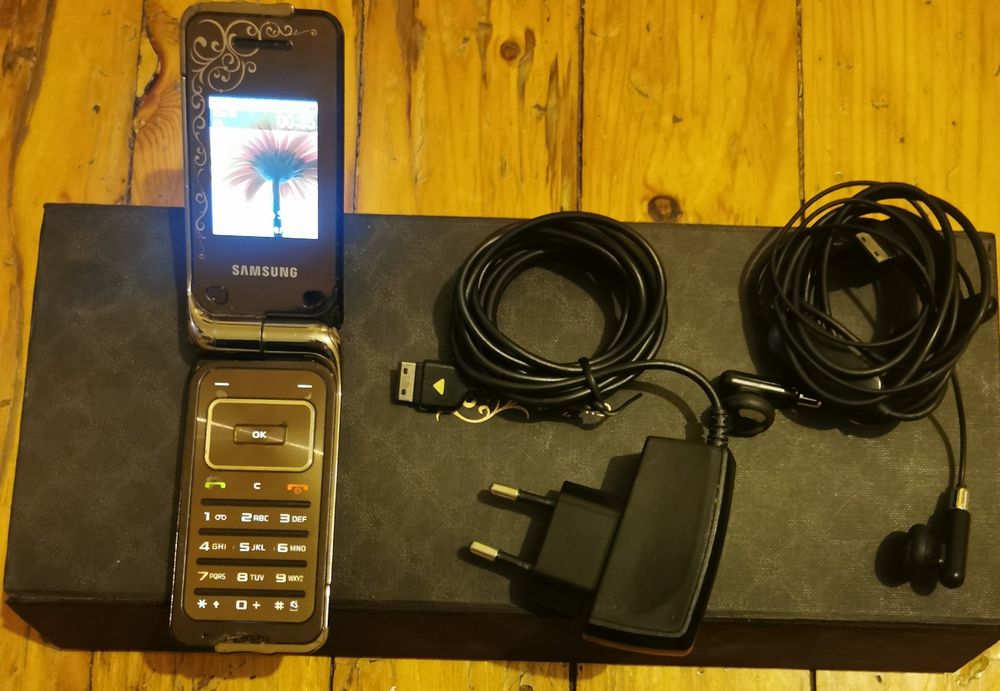 Телефон SAMSUNG SGH-L310 EDGE Tri Band