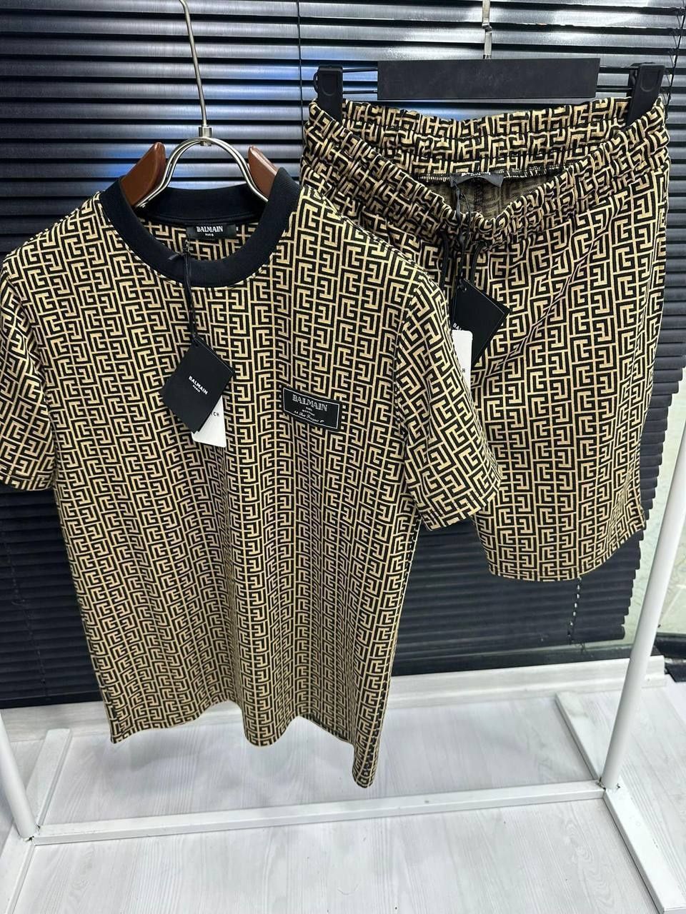 Balmain летен екип