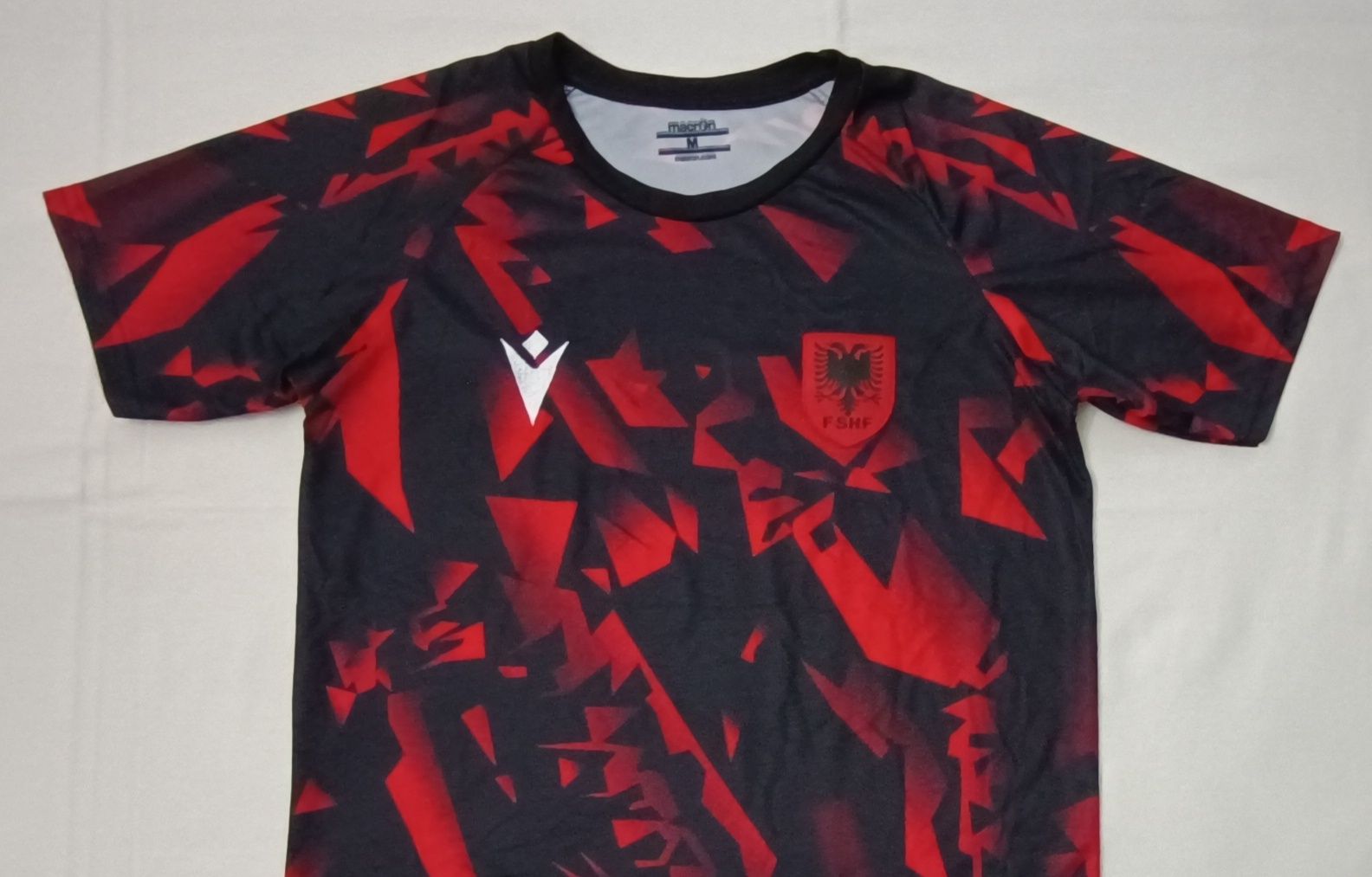 Macron Albania Jersey оригинална тениска M Албания фланелка футбол
