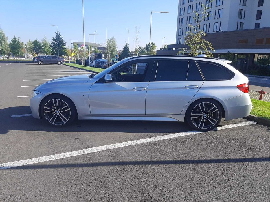 BMW 325d Touring LCI M-Sport Pachet.