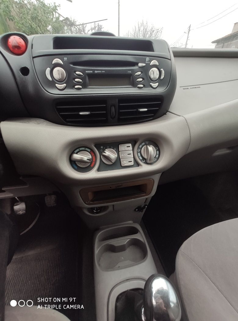 Nissan Almera Tino 2.2d на части