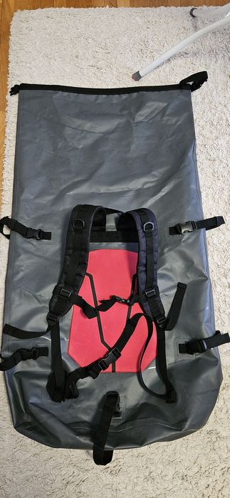 Saci transport dry bag cu sistem transport tip rucsac