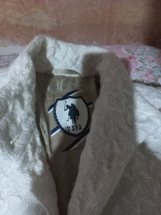 Продается теплое весенее польто