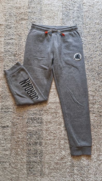 Pantaloni Jordan 12-13 ani (147-163 cm)