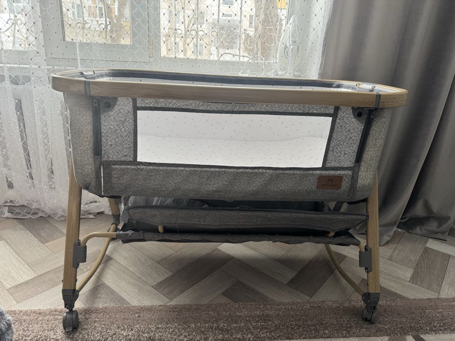 Продам детскую приставную кроватку