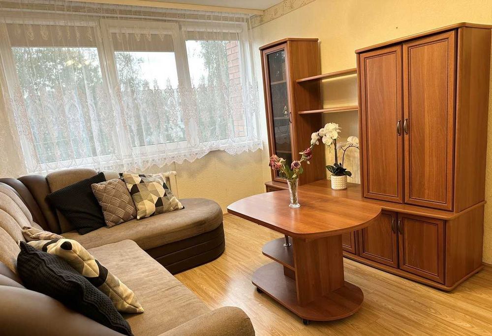 Дава се под наем Тристаен апартамент в Бургас, Изгрев - 75 кв.м за 280.5 € - Снимка #2