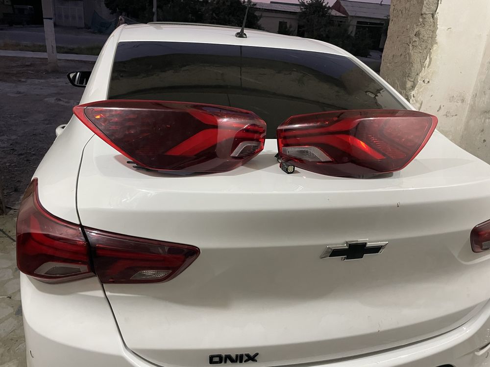 Onix redline orqa stop fara