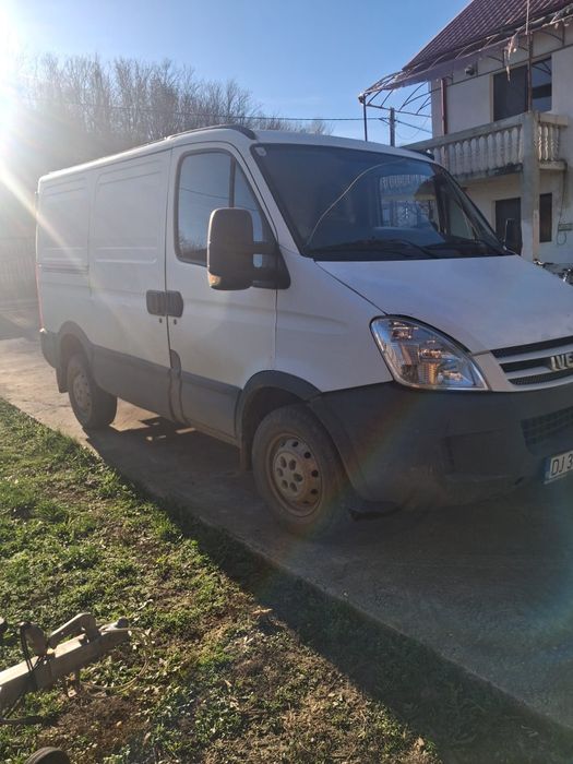 Dubă Iveco din 2009,motor de2,3