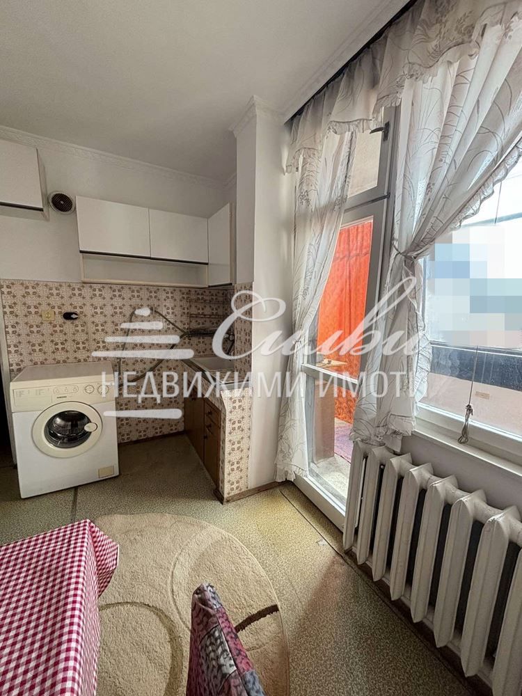Дава се под наем Двустаен апартамент в Шумен, Център - 75 кв.м за 244.8 € - Снимка #7