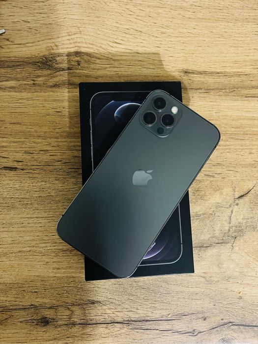 Айфон 12 про продам